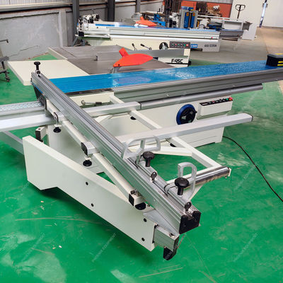 Horizontale vorm F45N Precision Sliding Table Panel Saw voor de vervaardiging van chipboard