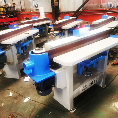 3200 * 170 mm Gordelgrootte Houtbewerkingssander voor het schuur- en polijsten van houtstroken