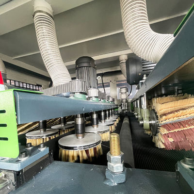 Houtborstelsandpoetsmachine met 9-stukken schijfbrushes en 1,5 kW motor