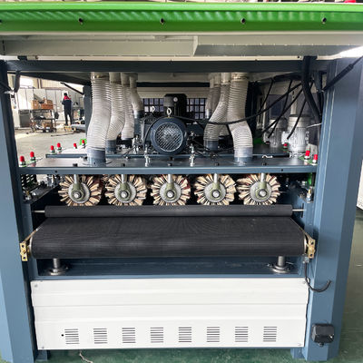 Houtborstelsandpoetsmachine met 9-stukken schijfbrushes en 1,5 kW motor