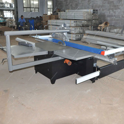 Home Houtbewerking Automatische schuifzaag met schuiftafel van 3200 mm en houtlift