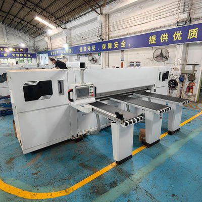 16.5kw Power Computerized CNC Automatic Wood Panel Cutting Beam Saw voor houtbewerking
