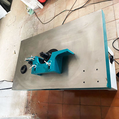 Verticale druktafel houtbewerkingsfreesmachine met max. werkdikte van 120 mm