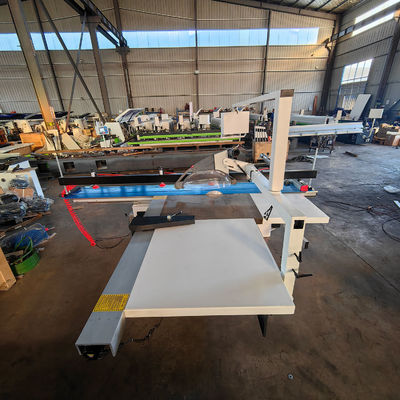 8000 r/min Scoring Speed CNC-6132 Double Blade Sliding Table Saw voor bouwwerkzaamheden