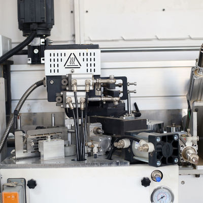 Gepersonaliseerde Soft End Forming Edge Bander Sealing Edge Banding Machine met 380V Spanning