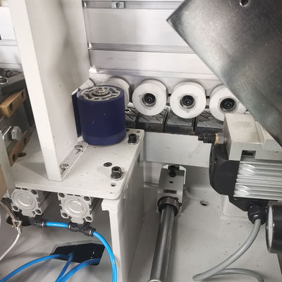 10-14m/min Werkstukleveringssnelheid en compacte randband voor meubelkasten