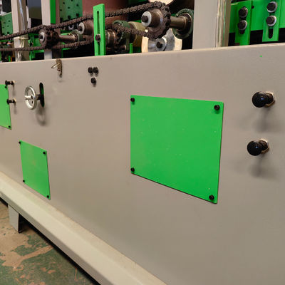 380V Houtbewerkingsfreesmachine Vierzijdige schuurmachine voor het verwijderen van boorplaten