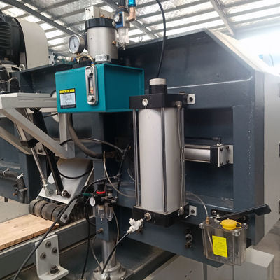 MJ400 Automatische horizontale bandzaagmolen voor het snijden van vierkante hout