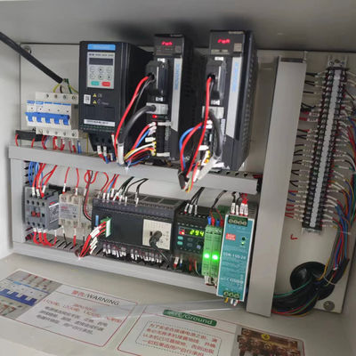 Hoektrimming KN-700-3 Volledig automatisch door voedingsrandbandmachine