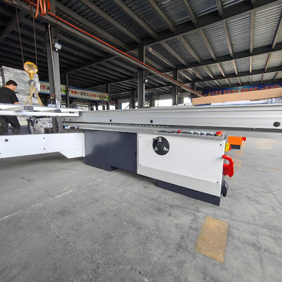 Automatische horizontale houtsnijmachine met schuiftafel MJ6132