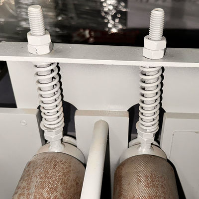 Houtsnipselsnijmachine met verstelbare snijbreedte en multi-rip zaagblad