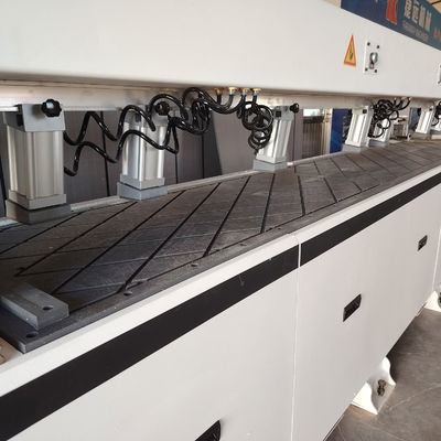 Panelmeubelen CNC-boor- en slote-integratie-machine Houtbewerkingscentrum
