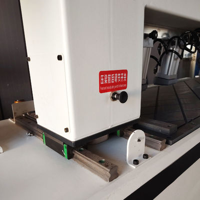 Panelmeubelen CNC-boor- en slote-integratie-machine Houtbewerkingscentrum