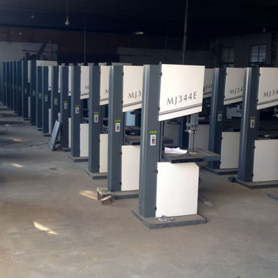 Hout snijden Verticale band zagmachine met aanpassing 380V220V Spanning en ondersteuning