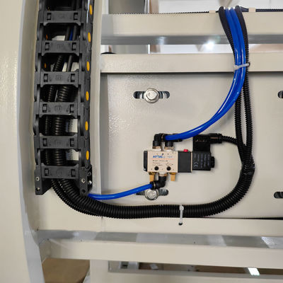 Volledig automatische plochtafwisselmachine voor geautomatiseerde productielijn voor panelenmeubilair