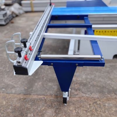 Bouwwerk 1300 mm Schuiftafelzaagmachine met tafelgrootte 3200X375MM