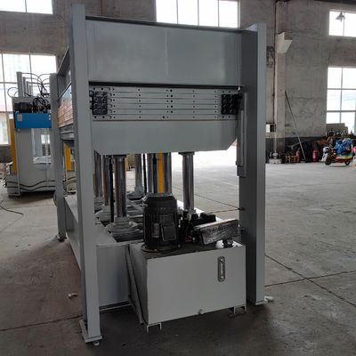Gemakkelijk te bedienen 5laag triplex MDF Hout Hot Press Machine voor deuren maken houtbewerking