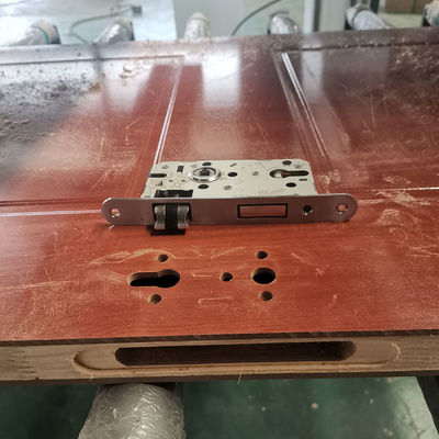 Volledig automatische CNC-slotfreesmachine voor het openen van scharnieren Werkstukbreedte 600-1200 mm