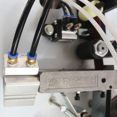 10.8m/min Panelenvoersnelheid W3 Automatische mini-randbandmachine voor houtbewerking