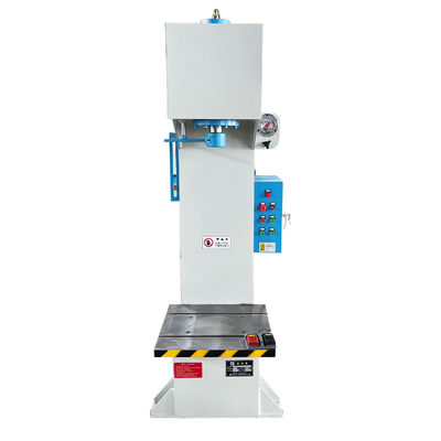 Kleine broaching machine met maximaal 25 MPa hydraulische druk en 200 mm keeldiepte