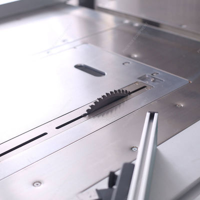 Precision Automatic Sliding Mitre Saw voor multiplexpanelen in productie-installaties