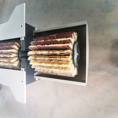 Kleine houten meubilairpoetsmachine PM120A met een poetsrol van 300 mm