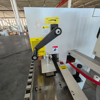 Kantenband voor meubelproductie 0,4-3 mm Kantendikte Automatische werking