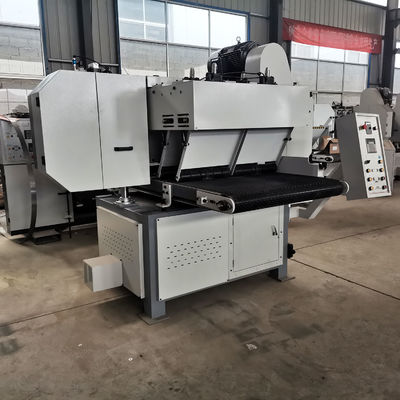 650 mm breedte zware horizontale bandzaagmachine met 18,5 kW zaagwiel motorvermogen