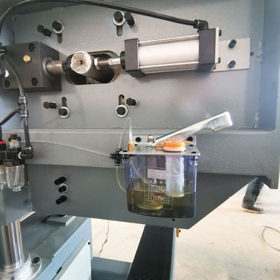 650 mm breedte zware horizontale bandzaagmachine met 18,5 kW zaagwiel motorvermogen