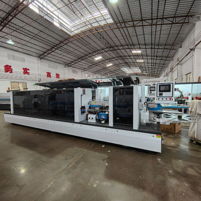 Machines voor hoogwaardige CNC-houtbewerking voor automatische randbanden en ontwerpen van kasten