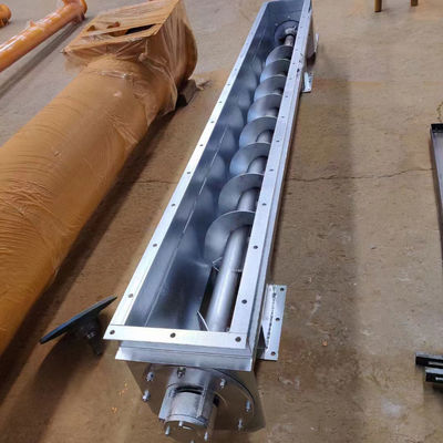 Op maat gemaakte stalen schroefconveyor TDLXU330-5 met 5900mm lengte en motor sleutels
