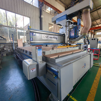 Volledig automatische houtbewerkingsmachine voor het snijden van panelen Meubelgravers PK2040 ATC