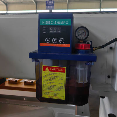 9 kW spindelmotorkracht Houtbewerking Cnc Houtroutermachine voor het snijden van multiplexmeubelen