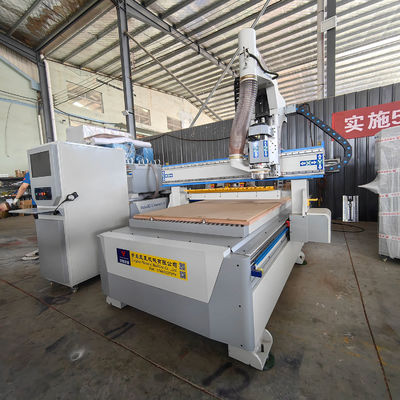 Houtbewerking CNC-routermachine met lineaire automatische gereedschapswisselaar en hoge duurzaamheid