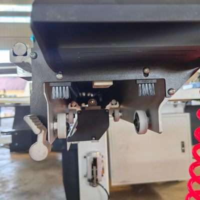 Geavanceerde houtbewerkingsmachines CNC-zaag met automatisch hek en schuiftafel