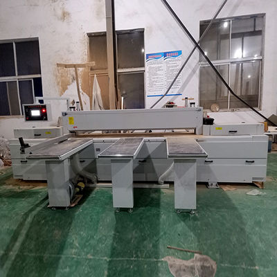 Panelzaagmeubilair CNC Volledig automatische houtbewerkingsoplossing voor houtbewerking horizontaal