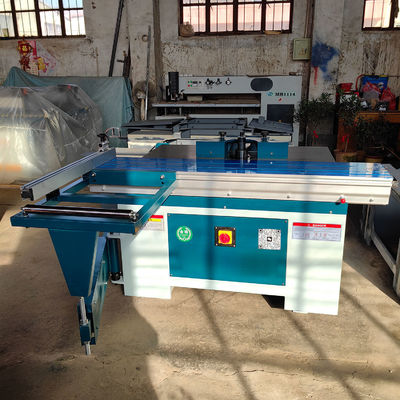 Versatile spindelvormmachine MX5117A/MX5117B voor verticale freesprofielen