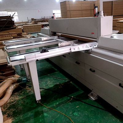 Machine voor het splitsen van houtpalletten Kdt Horizontaal paneel zag CNC voor klantvereisten
