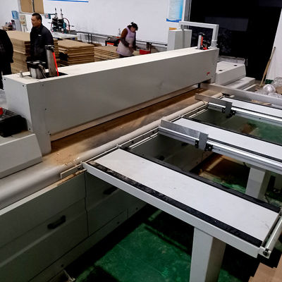 Machine voor het splitsen van houtpalletten Kdt Horizontaal paneel zag CNC voor klantvereisten