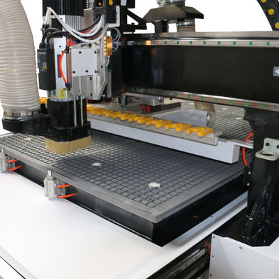 3PH 60Hz PM1325 ATC CNC Houten Router Voor MDF Snijden Houten Meubels Kas Door Maken