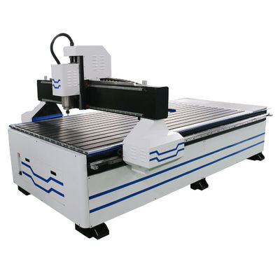 Professionele houtsnijwerk CNC-routermachine voor het maken van meubeldeuren 1300*2500mm