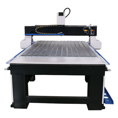 Professionele houtsnijwerk CNC-routermachine voor het maken van meubeldeuren 1300*2500mm