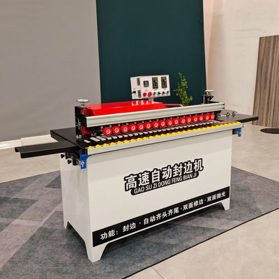Kleine houtbewerkingsrandbandmachine met 4 kW vermogen en volledig automatische functie