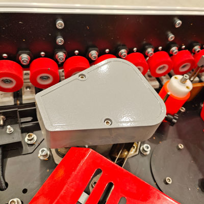 Kleine houtbewerkingsrandbandmachine met 4 kW vermogen en volledig automatische functie