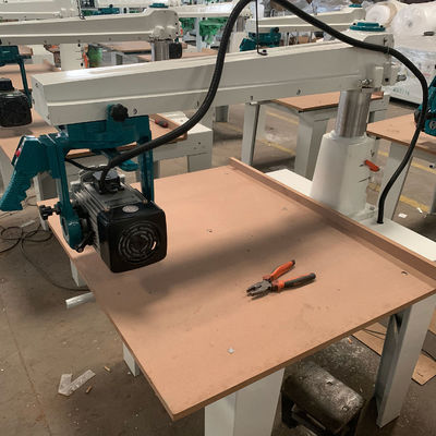 Radialarmzaag 1150*1030*1350mm voor kettingzaag Verticale roterende arm Hand trekzaagmachine