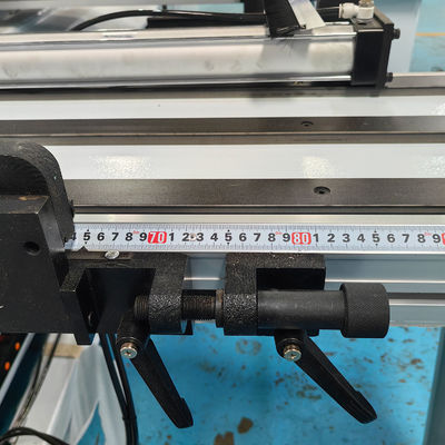 Handmatige positionering van houtplaten snijmachine met luchtdruk 0,6-0,7Mpa