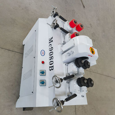 Geavanceerde ronde houten staafmachine voor de productie van automatische bezemhandgrepen en mopsticks