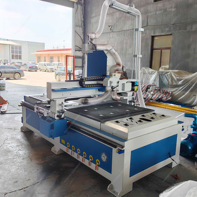 Veelzijdige 3-assige CNC-graverings- en freesmachine met Taiwan Hiwin Square Guide Rail