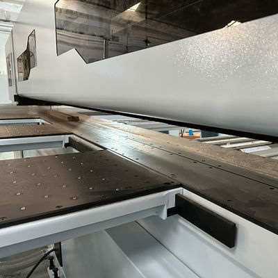 Automatische houtsnijmachine met computerpaneel MJ6230B