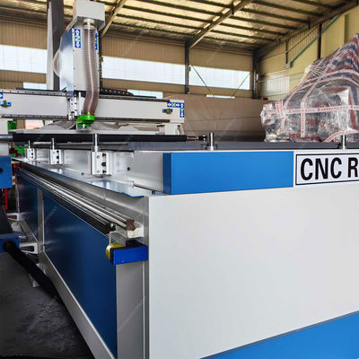 Meerdere doeleinden CNC-draai- en freesmachine 1300×2500 Werktafelgrootte